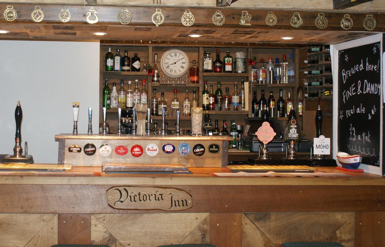 Victoria Inn Brewhouse B&B Roch ภายนอก รูปภาพ